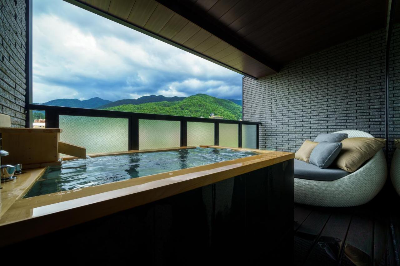 Aburaya Tousen Hotel Яманучи Екстериор снимка