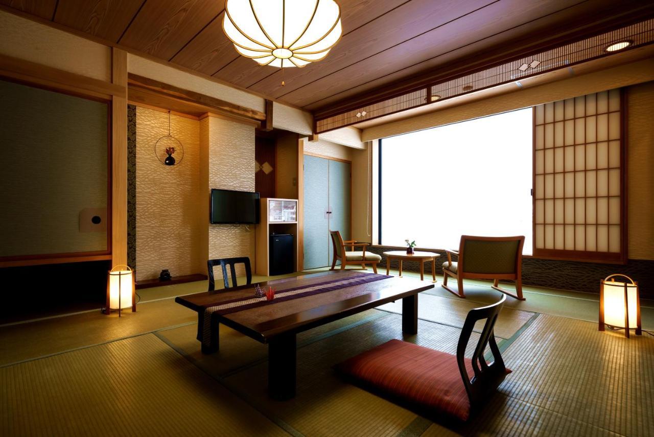 Aburaya Tousen Hotel Яманучи Екстериор снимка