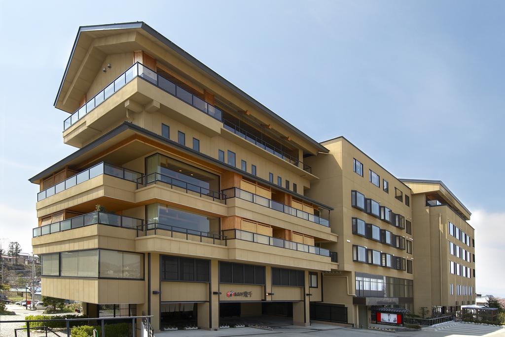 Aburaya Tousen Hotel Яманучи Екстериор снимка