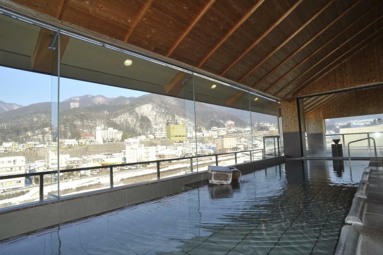 Aburaya Tousen Hotel Яманучи Екстериор снимка